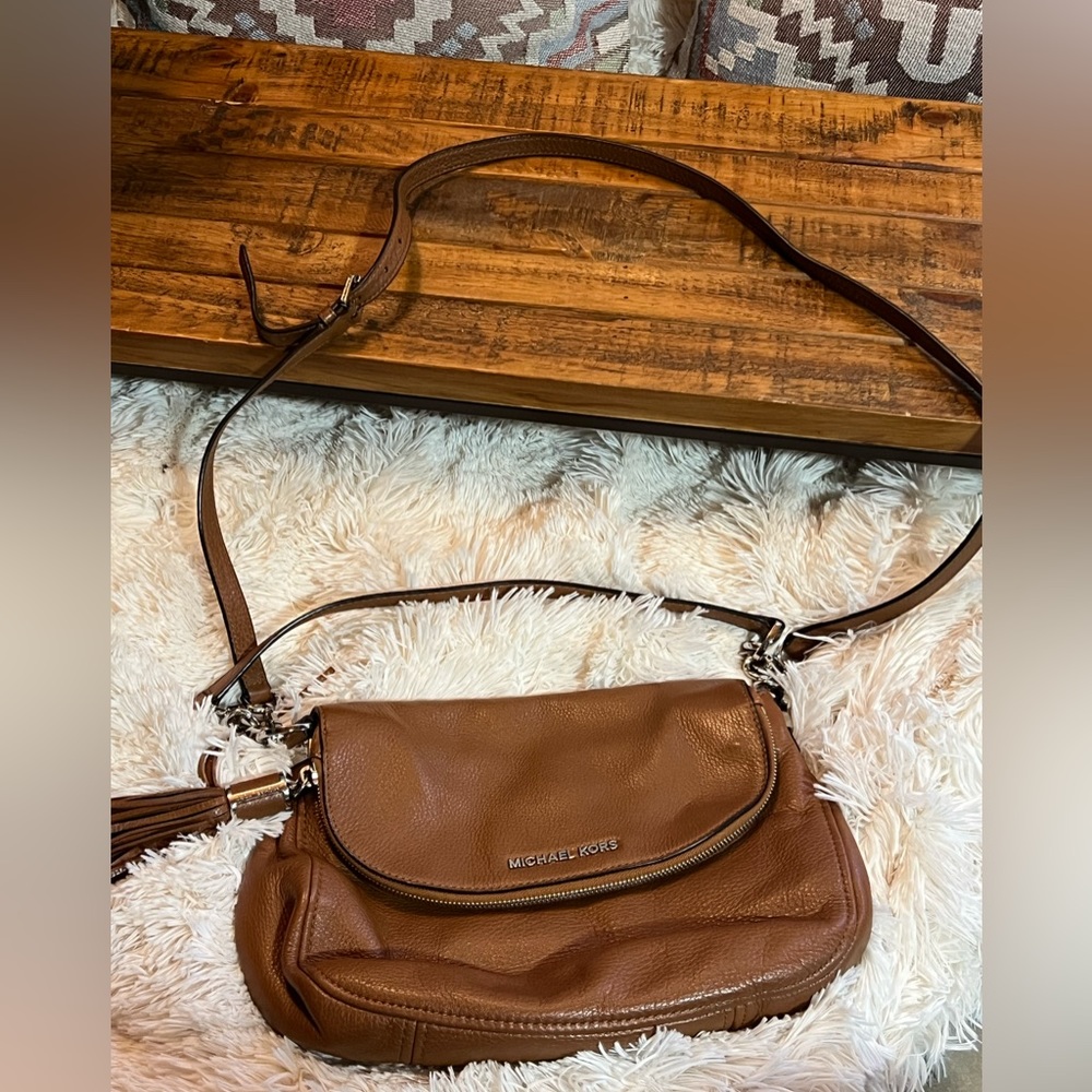 Michael Kors bedford medium tassel shoulder bag